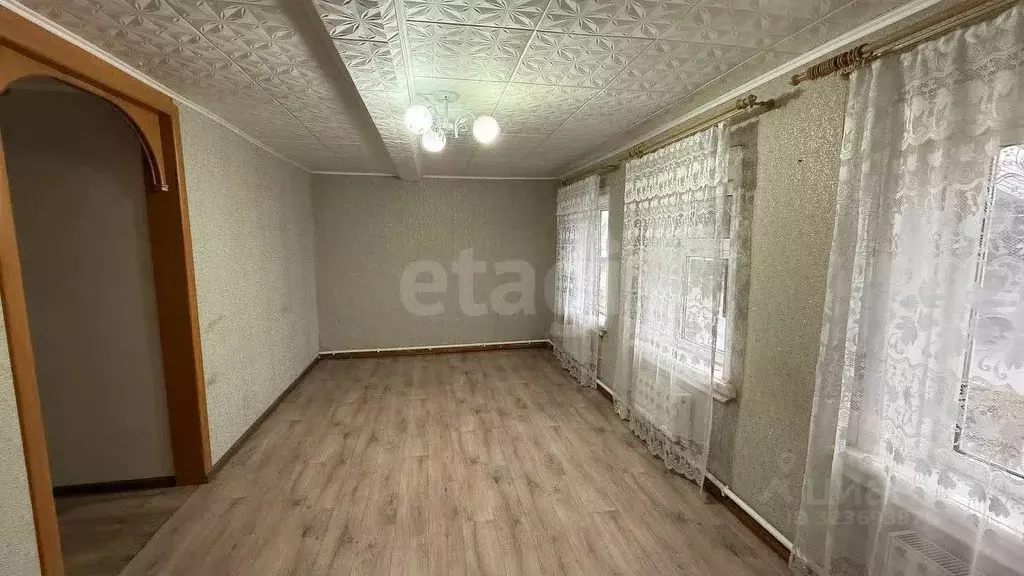 Дом в Башкортостан, Бирск ул. Кадомцева (30 м) - Фото 1