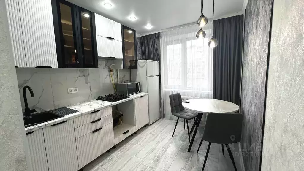 2-к кв. Оренбургская область, Оренбург Новая ул., 10/5 (52.7 м) - Фото 1