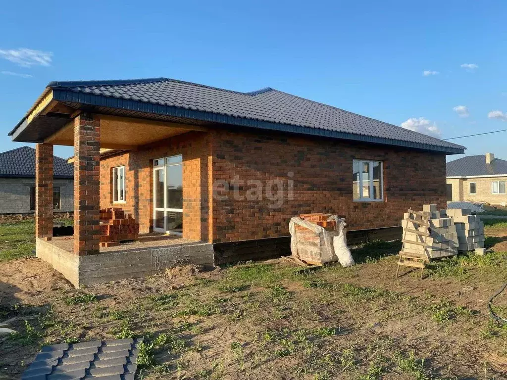 Дом в Самарская область, Ставропольский район, с. Ягодное ул. ... - Фото 0