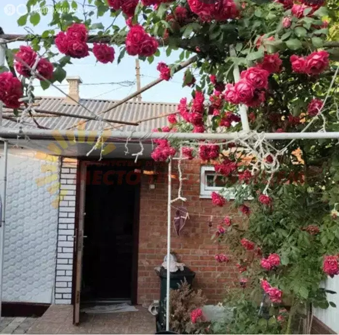 Дом в Ейск, улица Кропоткина (71.6 м) - Фото 1