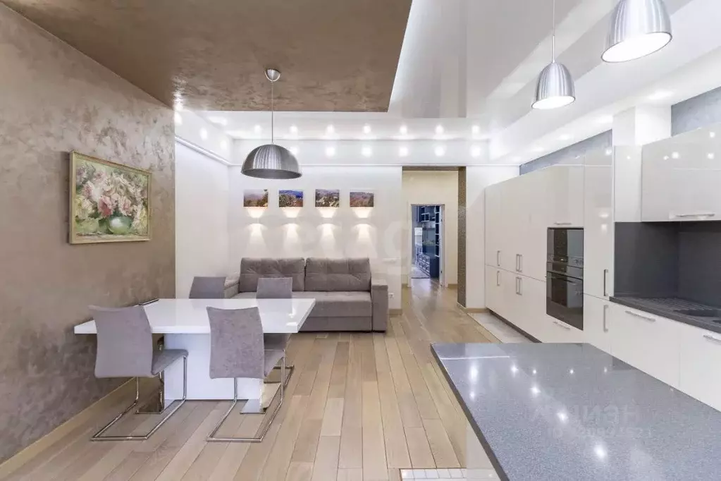 4-к кв. Тюменская область, Тюмень ул. Циолковского, 11 (138.1 м) - Фото 1