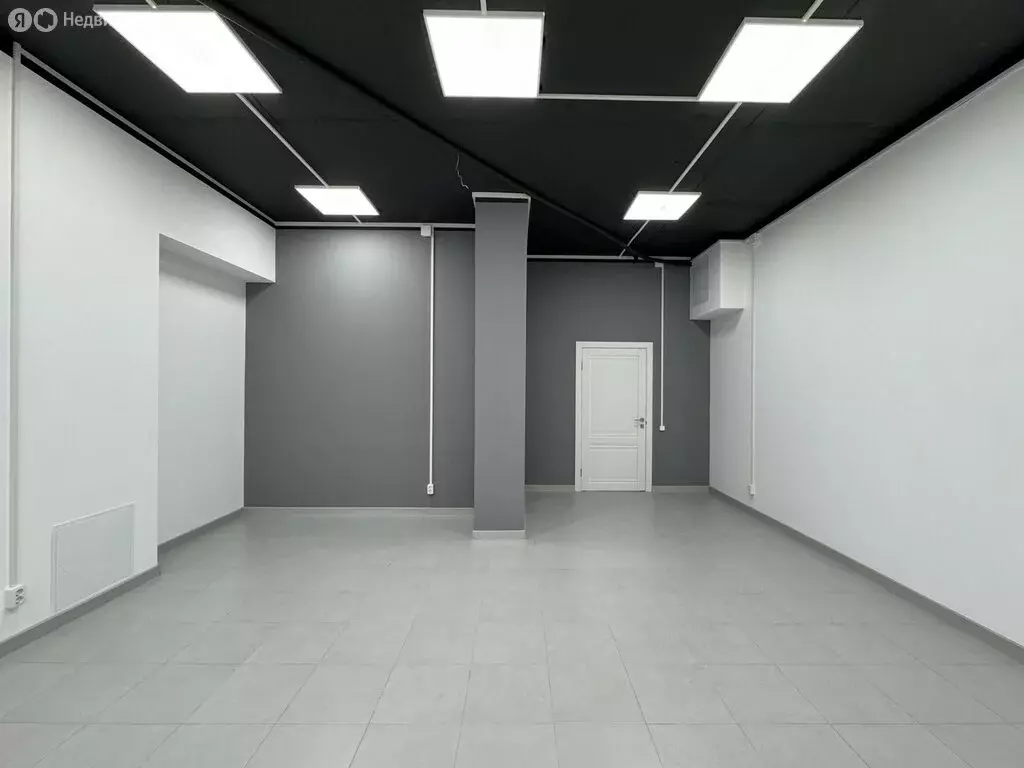 Торговая площадь (250 м) - Фото 2