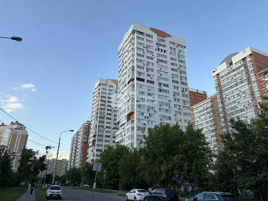 Продается 2-комнатная квартира - Фото 1