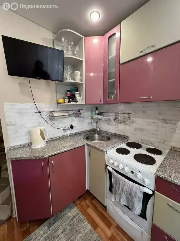 3-комнатная квартира: Барнаул, улица Панфиловцев, 11 (46.6 м) - Фото 2