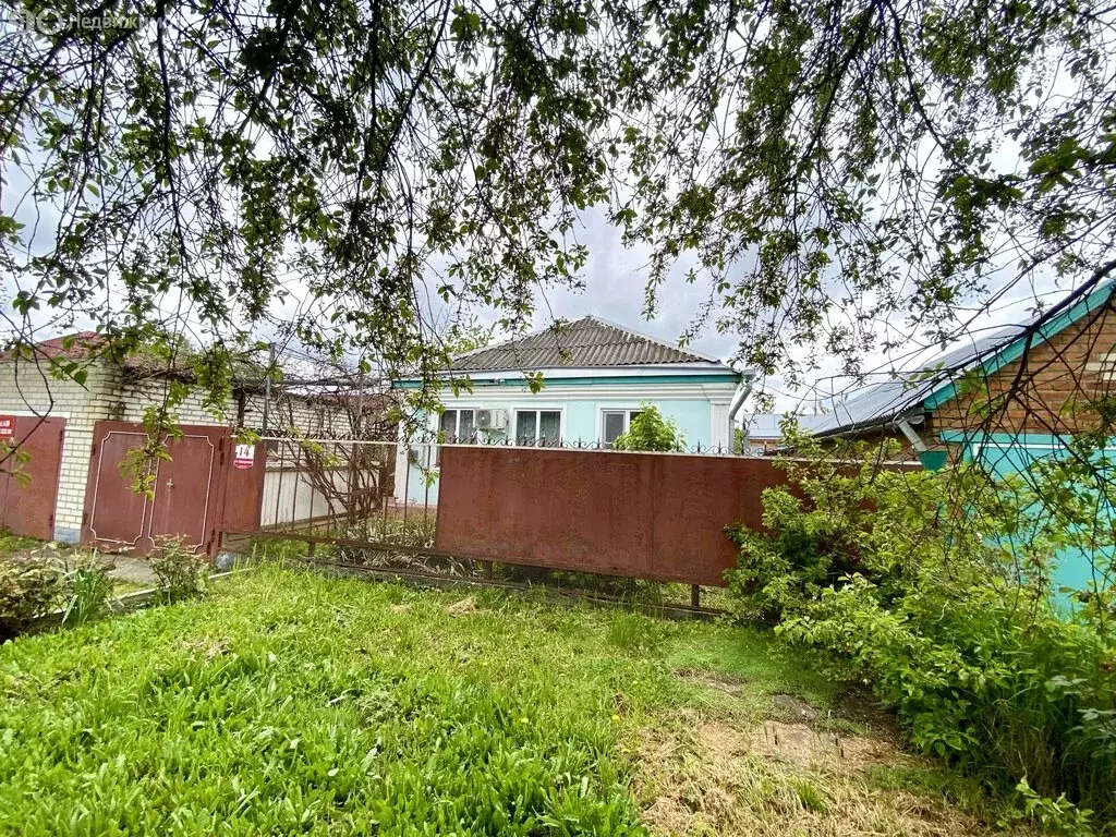 Дом в Лабинск, улица Армавирское Шоссе, 37 (97 м) - Фото 1