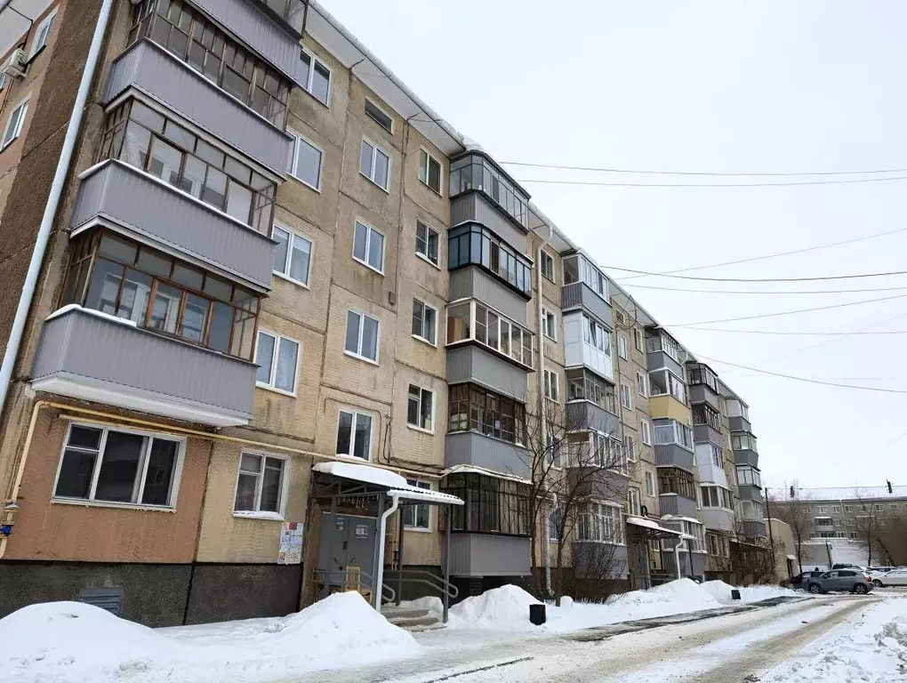 3-к кв. Курганская область, Курган ул. МАКСИМА ГОРЬКОГО, 153 (58.4 м) - Фото 1