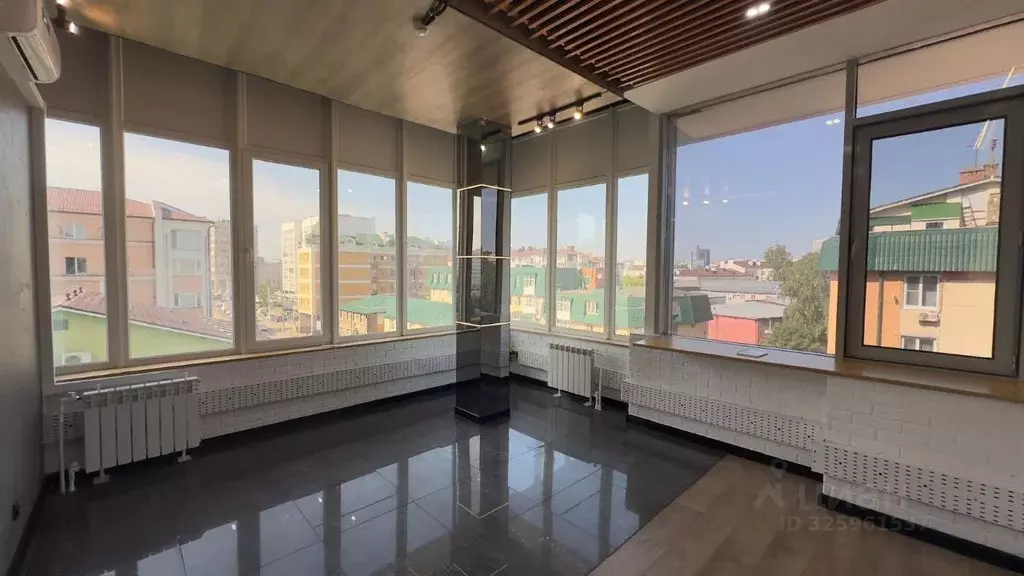 Офис в Татарстан, Казань Габдуллы Тукая ул., 64 (21 м) - Фото 1