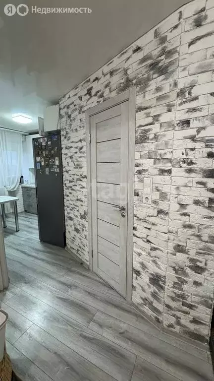 4-комнатная квартира: Камышлов, улица Энгельса, 205 (59.4 м) - Фото 1