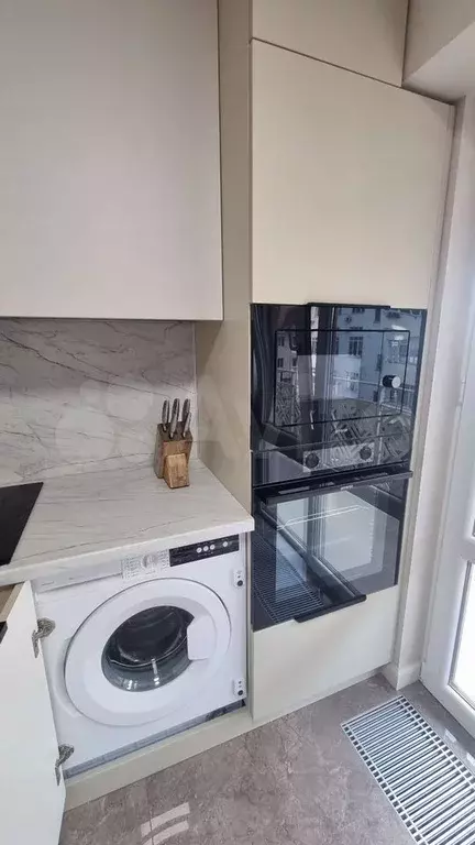 3-к. квартира, 80 м, 1/9 эт. - Фото 1