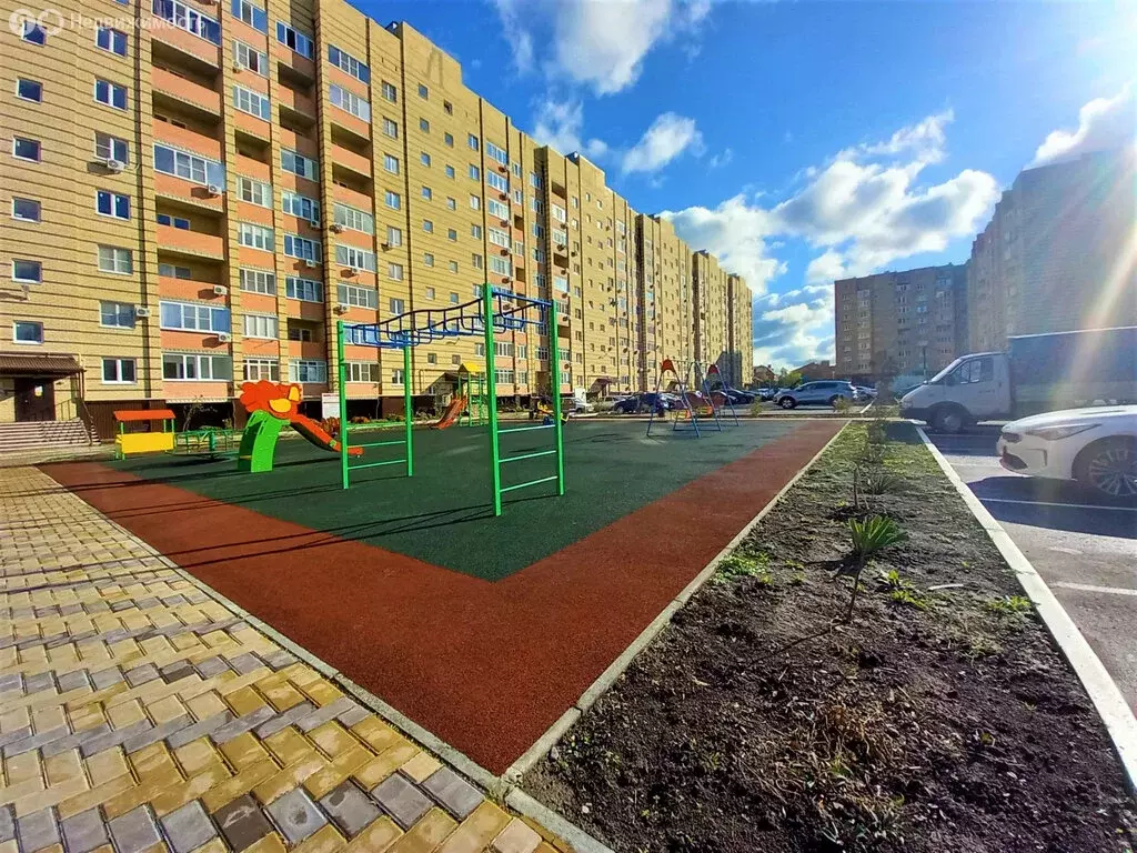 2-комнатная квартира: Ейск, улица Свободы, 36/1 (75 м) - Фото 1