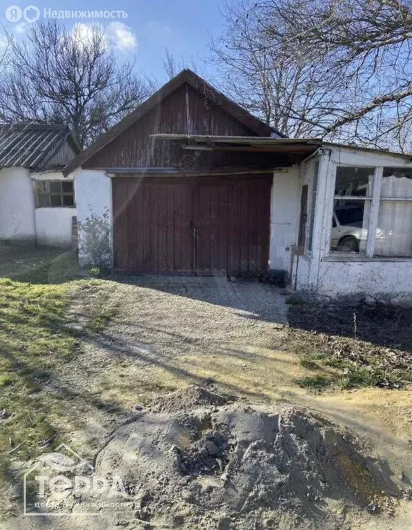 Дом в посёлок городского типа Первомайское, улица Ленина, 1 (43 м) - Фото 1