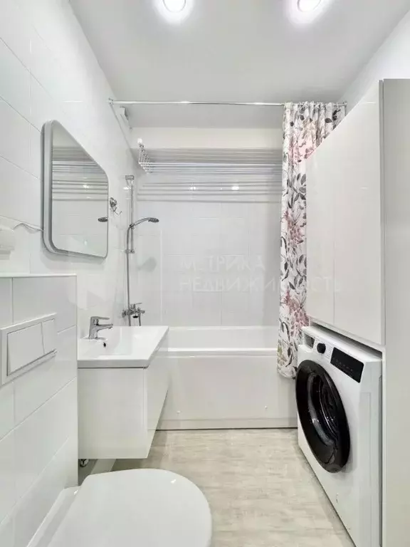 1-к кв. Тюменская область, Тюмень ул. Ю.-Р.Г. Эрвье, 38 (44.2 м) - Фото 1