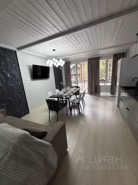 Дом в Карачаево-Черкесия, Зеленчукский район, с. Архыз  (75 м) - Фото 2