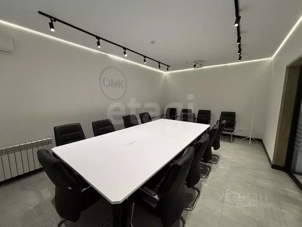Офис в Тюменская область, Тюмень проезд Геологоразведчиков, 6в (241 м) - Фото 1
