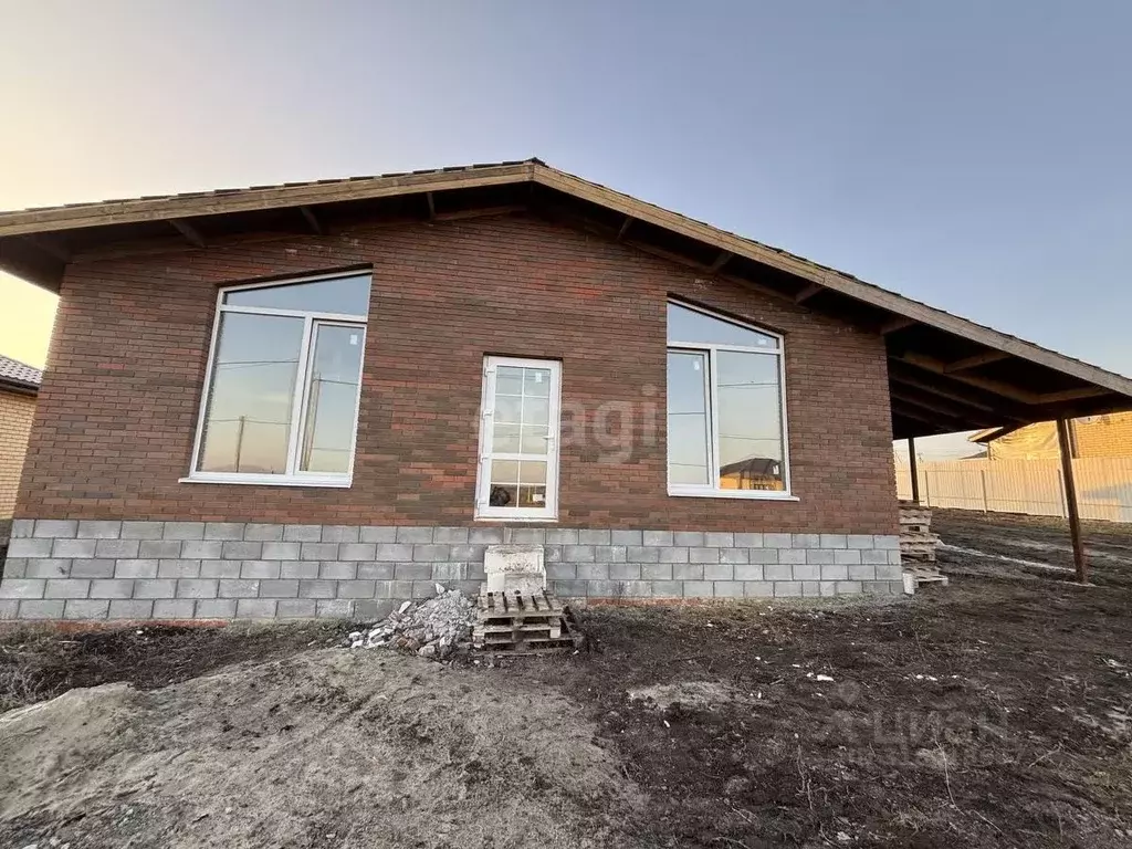 Дом в Белгородская область, Белгородский район, Пушкарское с/пос, с. ... - Фото 1