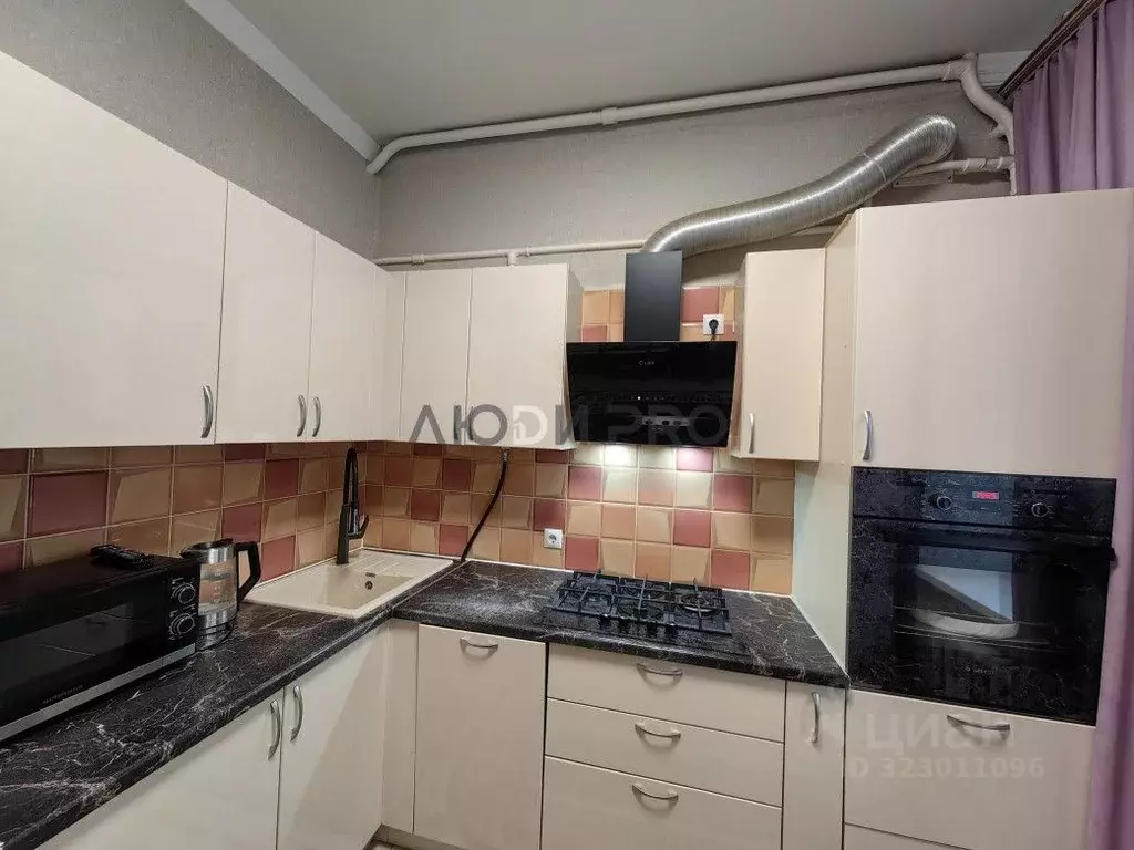 2-к кв. Башкортостан, Уфа Кольцевая ул., 80 (61.0 м) - Фото 2