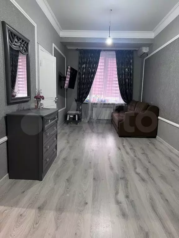 2-к. квартира, 60 м, 2/8 эт. - Фото 0