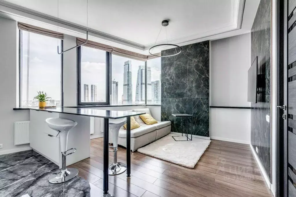 Квартира, 3 комнаты, 60 м - Фото 1
