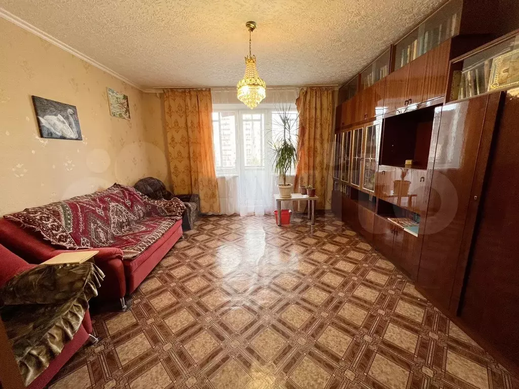 Комната 18 м в 3-к., 6/10 эт. - Фото 1