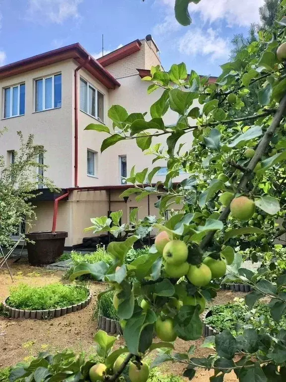 Коттедж в Свердловская область, Ревда ул. Кабалинская, 14 (350 м) - Фото 1