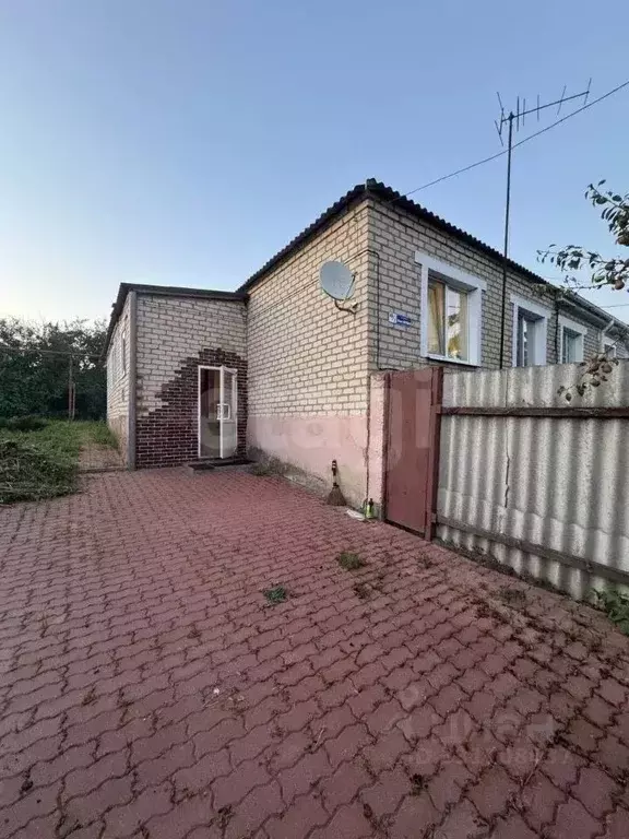Дом в Белгородская область, Прохоровка рп ул. 70 лет Октября, 40 (82 ... - Фото 1