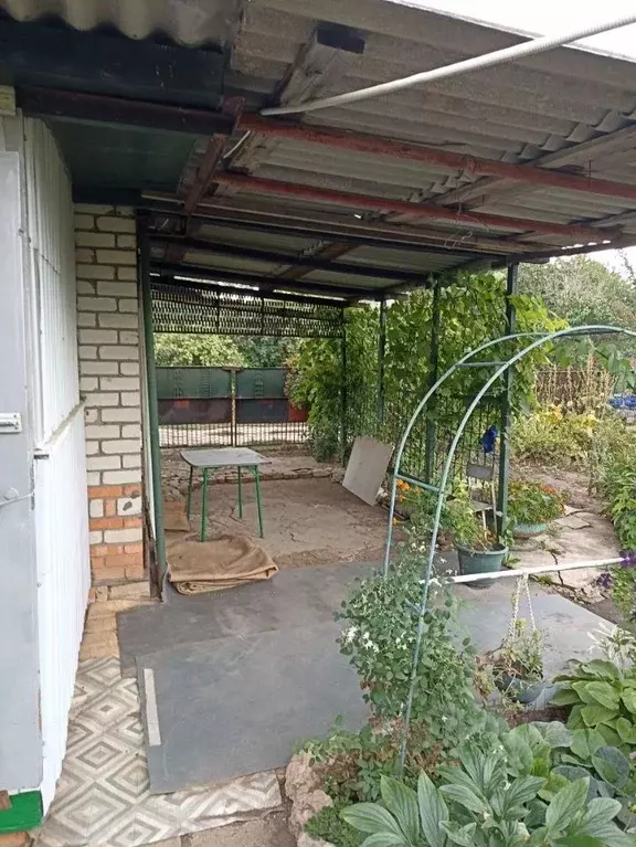 Дом в Саратовская область, Энгельсский район, Красноярское ... - Фото 2