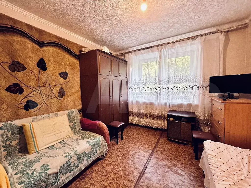 Комната 13,8 м в 1-к., 2/5 эт. - Фото 1