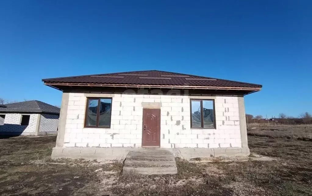 Дом в Крым, Симферопольский район, Трудовское с/пос, с. Строгоновка  ... - Фото 0