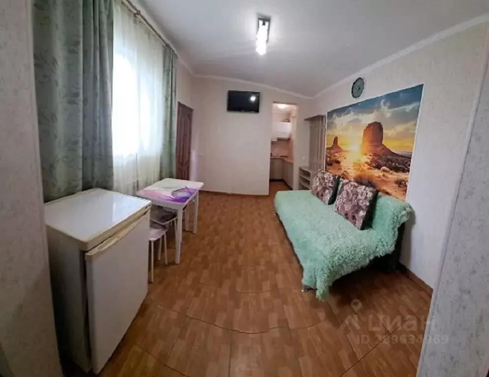 Комната Крым, Алушта ул. Заречная, 16 - Фото 0