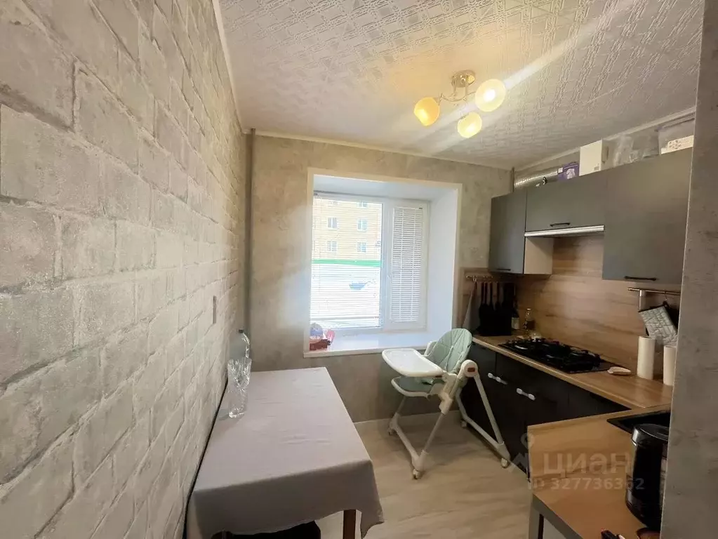 3-к кв. Вологодская область, Череповец Молодежная ул., 4 (58.1 м) - Фото 1