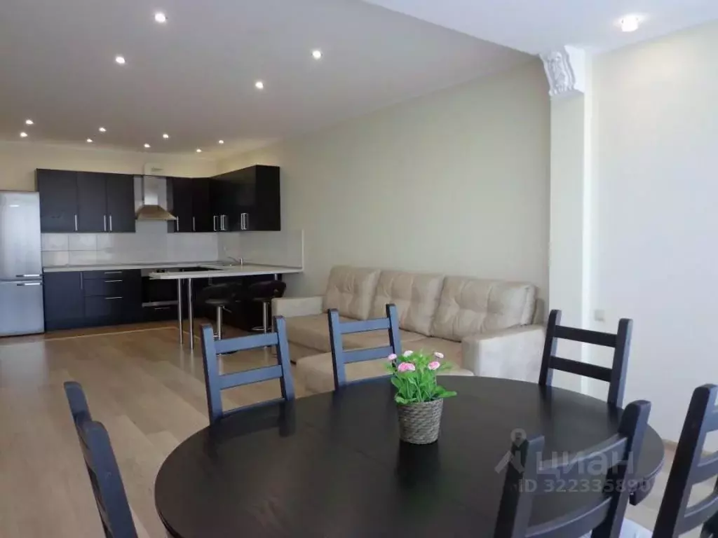 3-к кв. Омская область, Омск ул. 10 лет Октября, 43 (135.0 м) - Фото 1