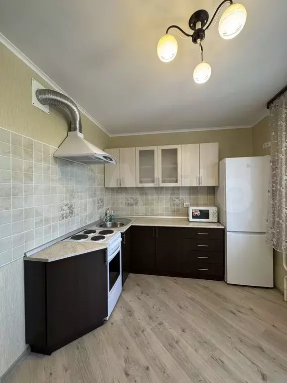 1-к. квартира, 45 м, 4/15 эт. - Фото 0