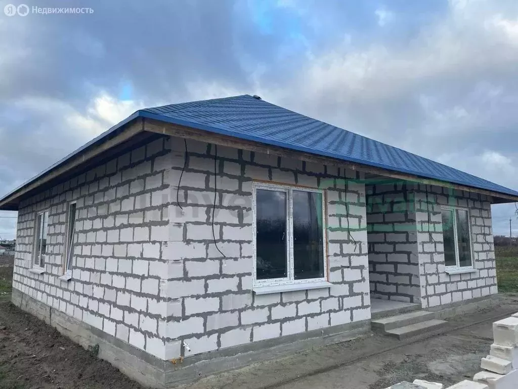 Дом в Калининградская область, Гурьевский муниципальный округ, посёлок ... - Фото 0