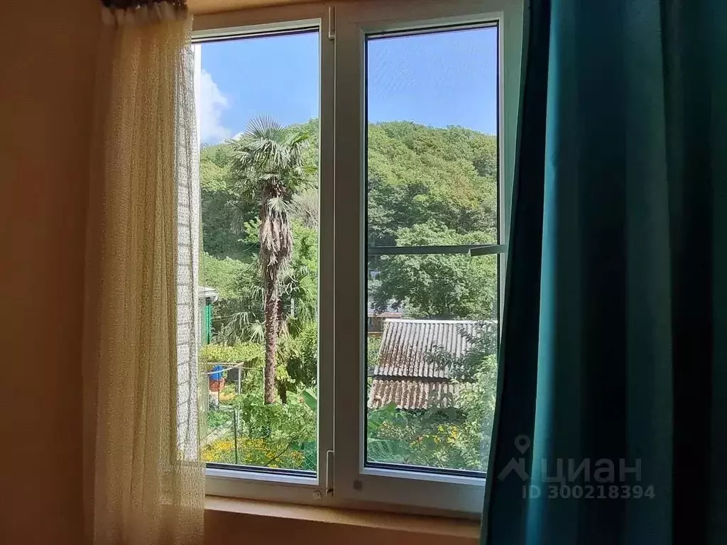 Комната Краснодарский край, Туапсе Весенняя ул., 19 - Фото 2