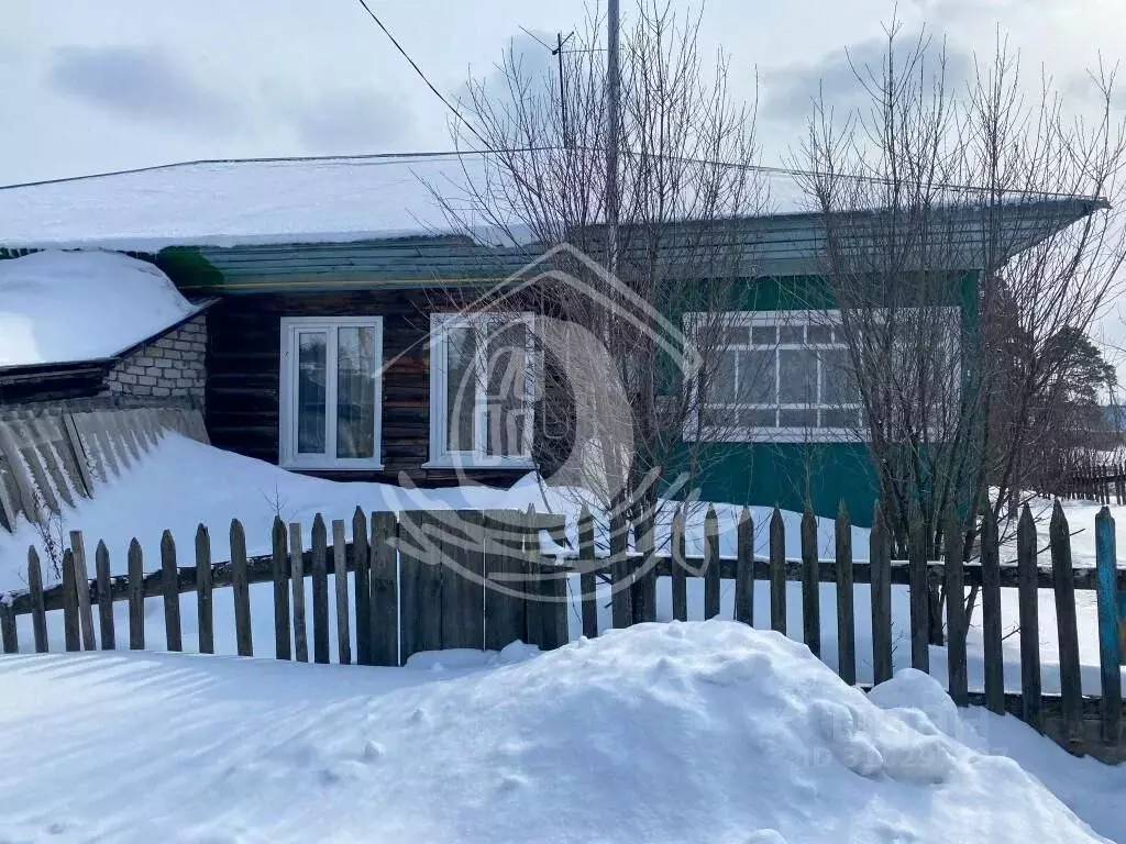 Дом в Алтайский край, Первомайский район, с. Боровиха ул. Свобода, 5 ... - Фото 0