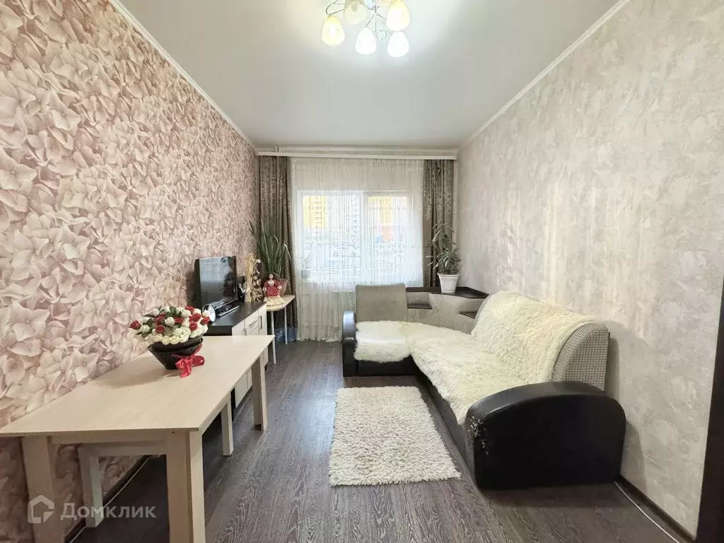 Продаётся 3-к квартира, 56.8 м - Фото 1