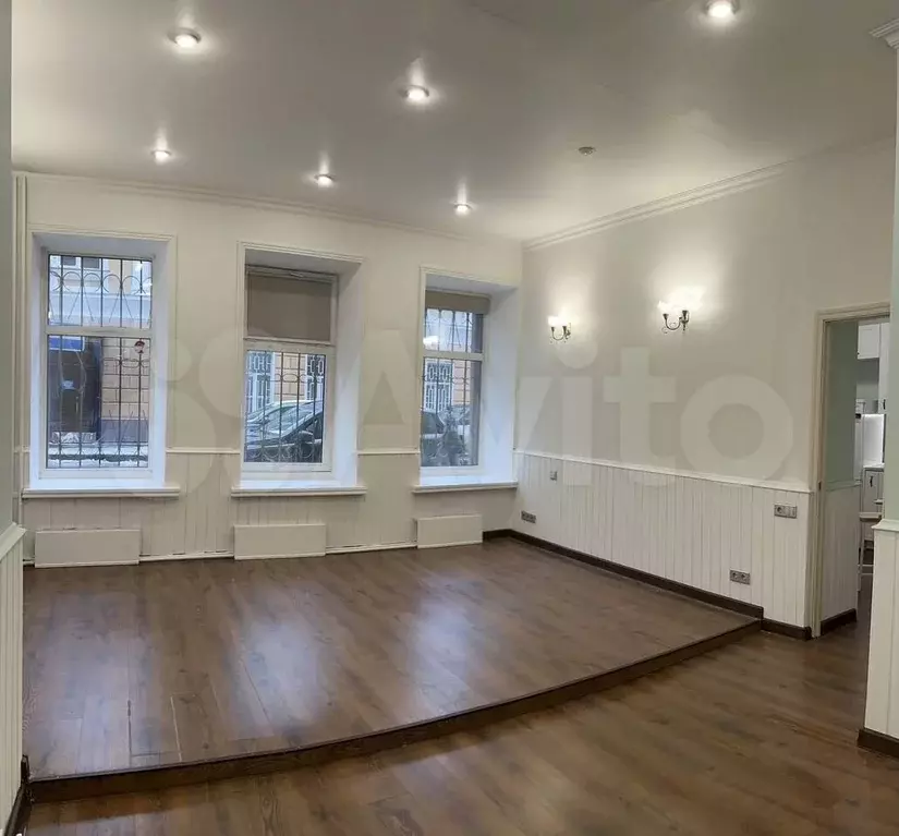 1-к. квартира, 56 м, 1/6 эт. - Фото 1