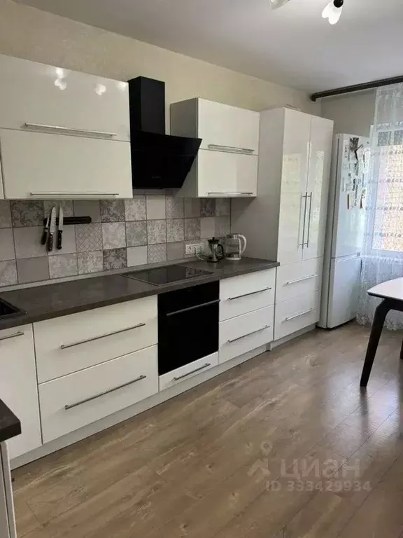 3-к кв. Иркутская область, Иркутск Байкальская ул., 307 (103.0 м) - Фото 1