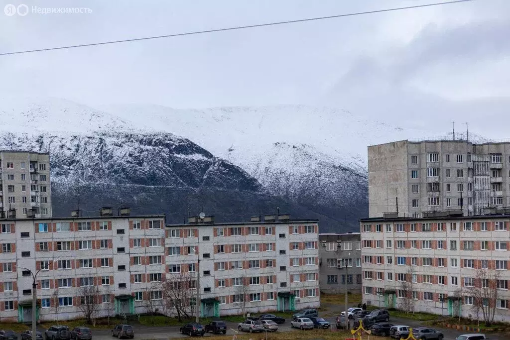 3-комнатная квартира: Кировск, Олимпийская улица, 25 (60.9 м) - Фото 1