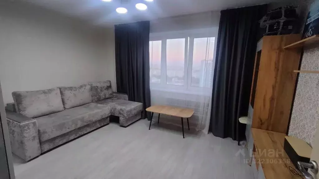 1-к кв. Алтайский край, Барнаул ул. 65 лет Победы, 23 (35.0 м) - Фото 1