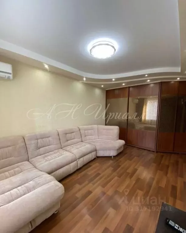 3-к кв. Курская область, Железногорск Заводской проезд, 9 (60.0 м) - Фото 1