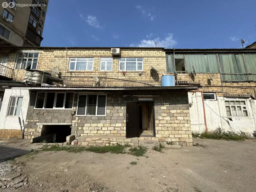 2-комнатная квартира: Дербент, улица У. Буйнакского, 32 (80 м) - Фото 0