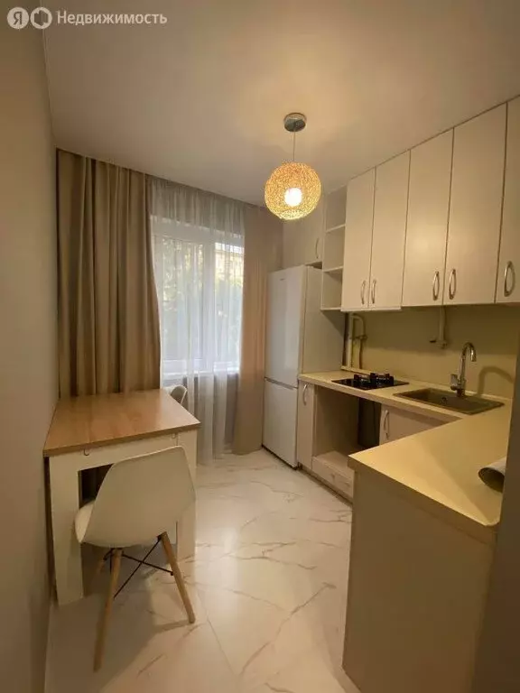 2-комнатная квартира: Краснодар, улица Гагарина, 79 (50 м) - Фото 2