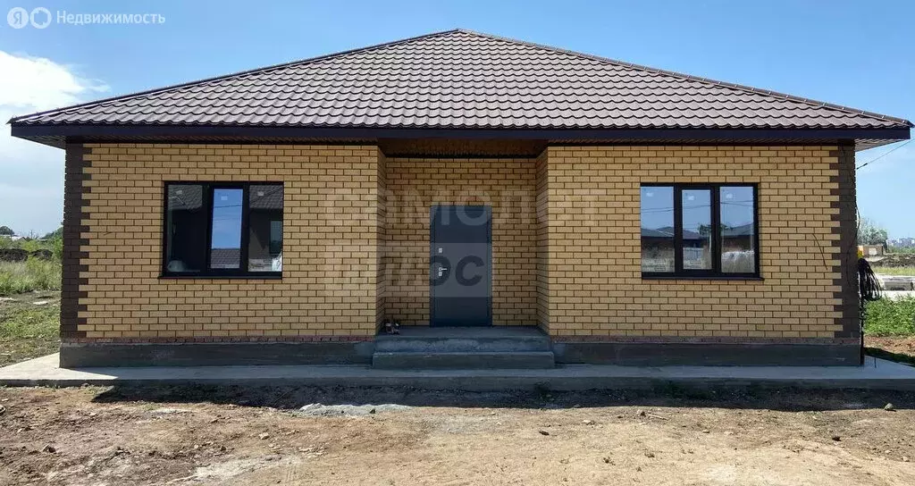 Дом в Оренбургская область, село Илек (105 м) - Фото 1