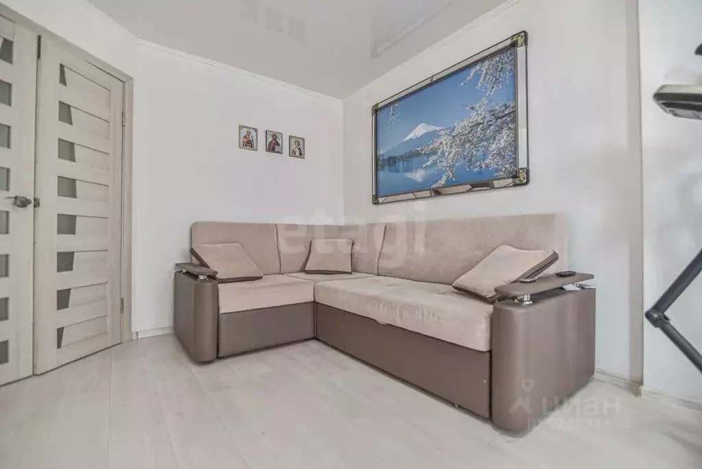 2-к кв. Сахалинская область, Южно-Сахалинск Крайняя ул., 37 (57.0 м) - Фото 1