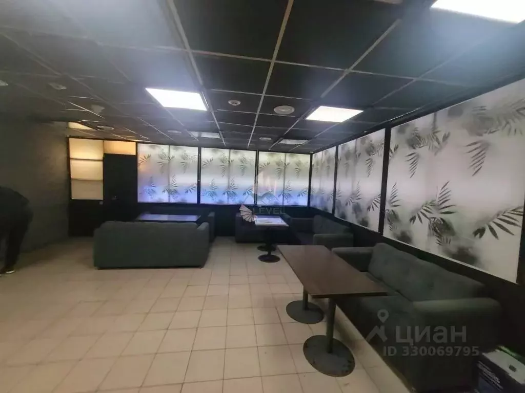 Помещение свободного назначения в Саратовская область, Энгельс ул. ... - Фото 2