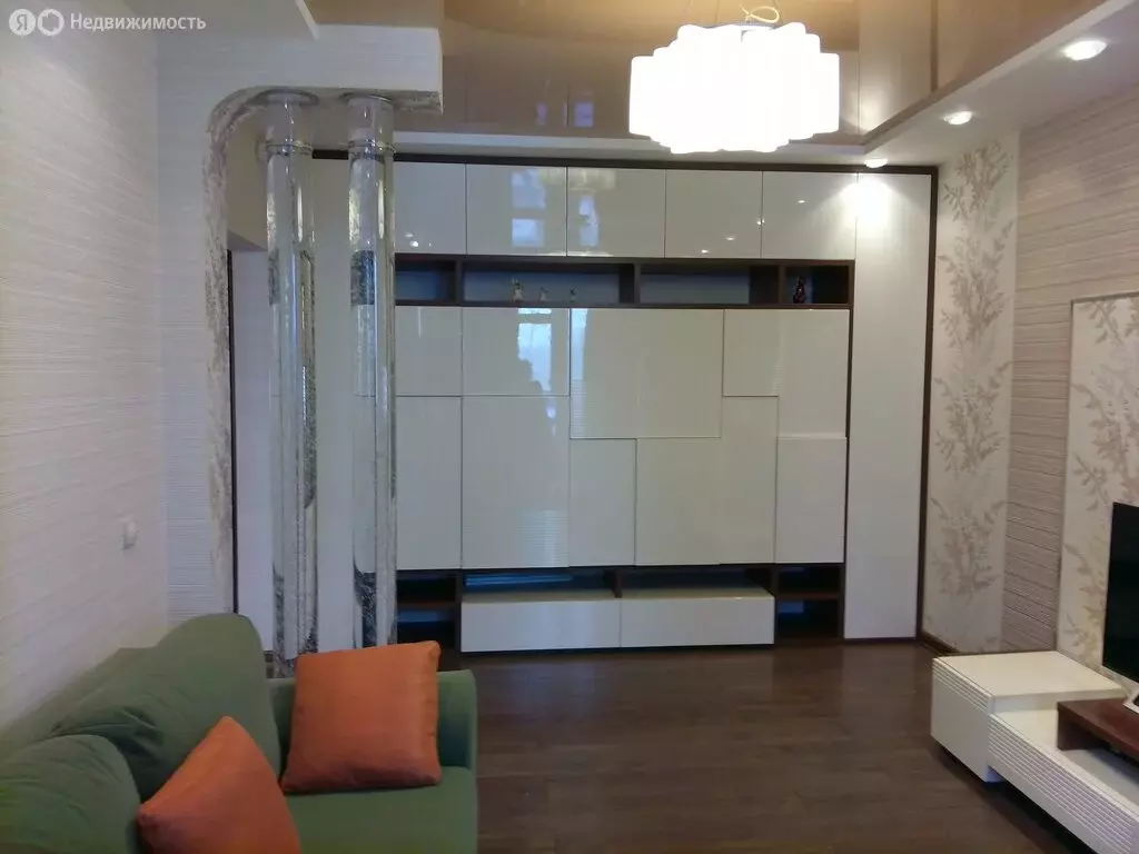 2-комнатная квартира: Екатеринбург, улица Калинина, 22 (58.1 м) - Фото 1