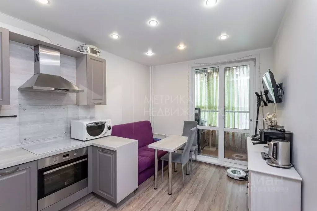 1-к кв. Тюменская область, Тюмень ул. Александра Протозанова, 12к1 ... - Фото 1