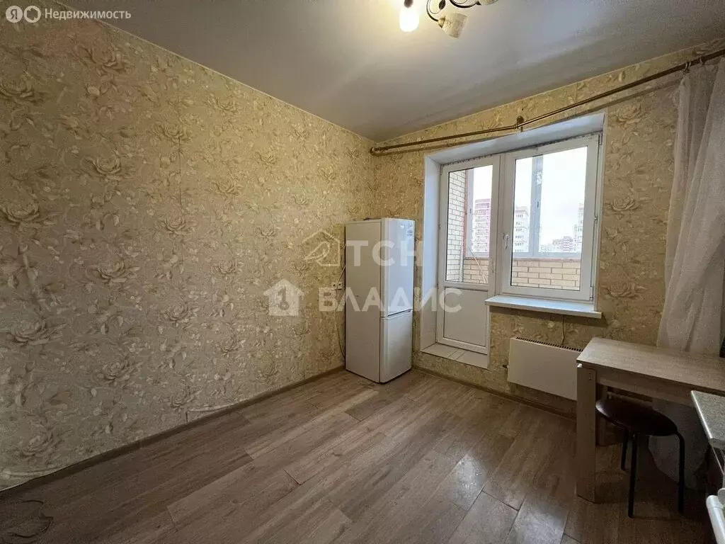 1-комнатная квартира: посёлок городского типа Свердловский, Берёзовая ... - Фото 2