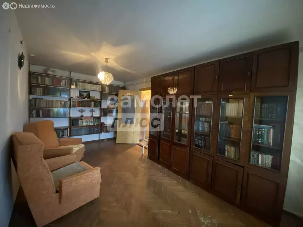 3-комнатная квартира: Тихорецк, улица Меньшикова, 81 (54.9 м) - Фото 1